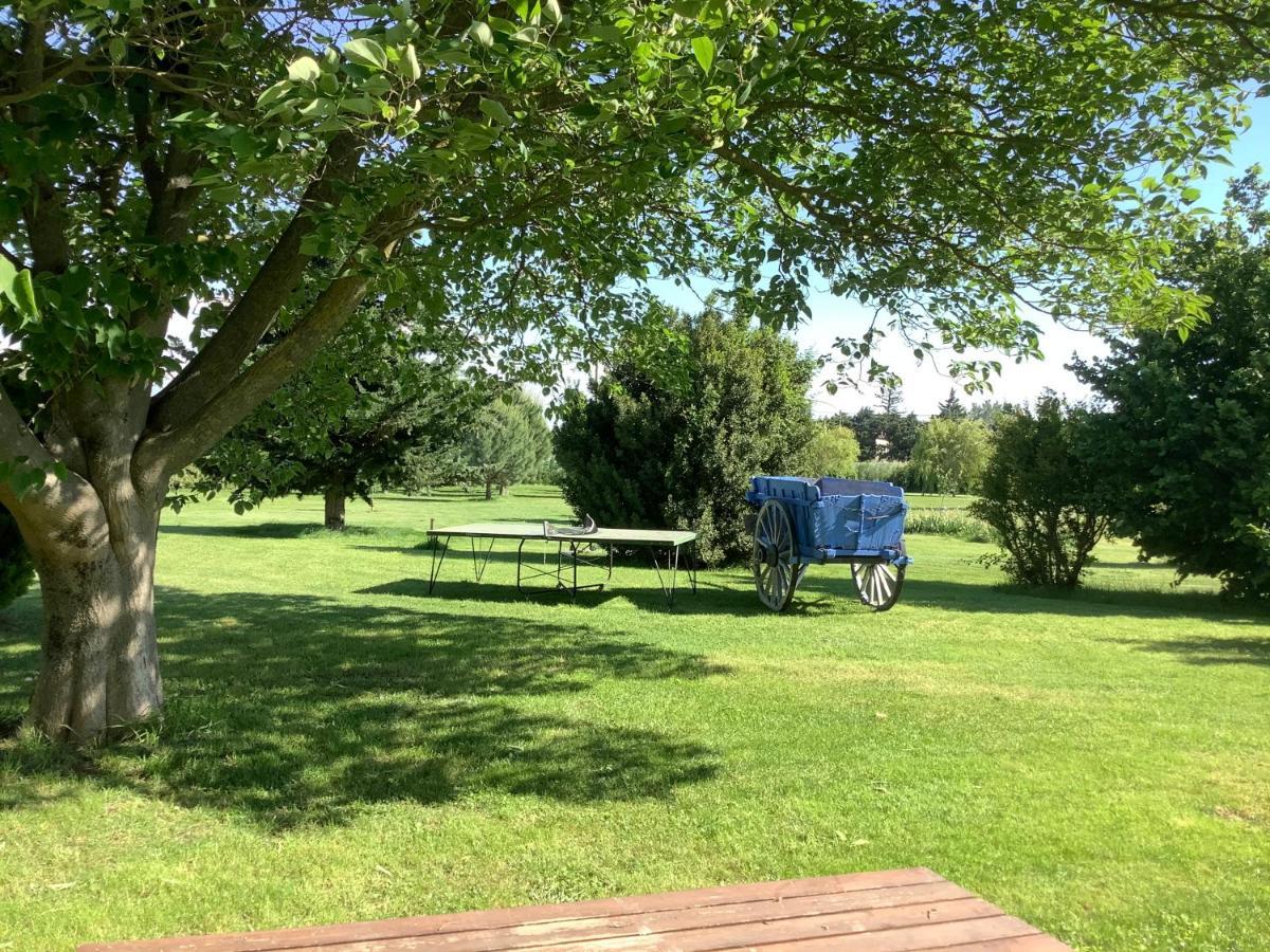 Bed and Breakfast Le Papillon De Soie Pierrelatte Exterior foto